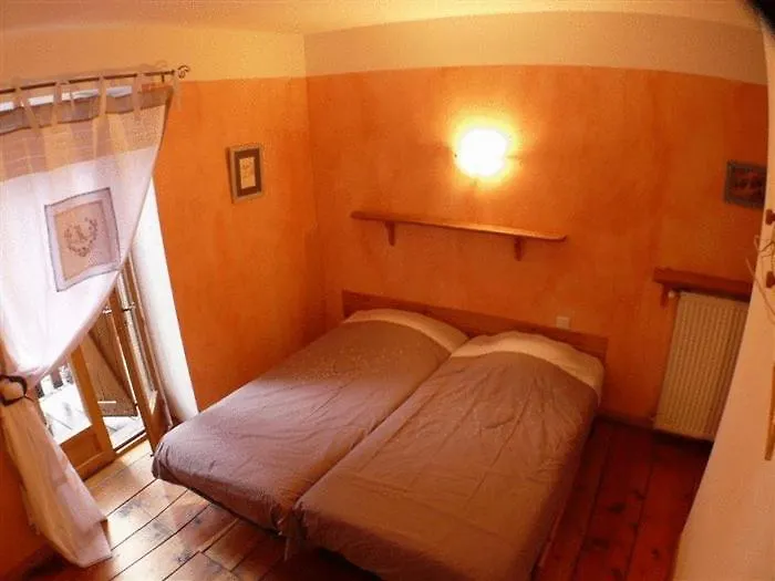 Maison d'hôtes La Ptite Auberge Aiguilles