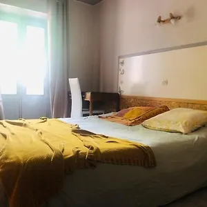  Couette-café A L'auberge